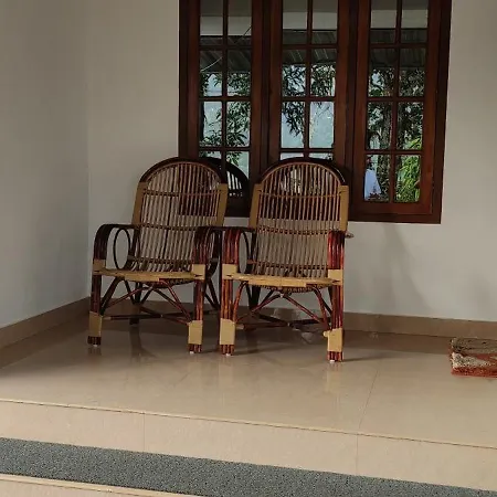 Koonamparayil Home Stay Munnar Anaviratty-Family Only Exterior photo