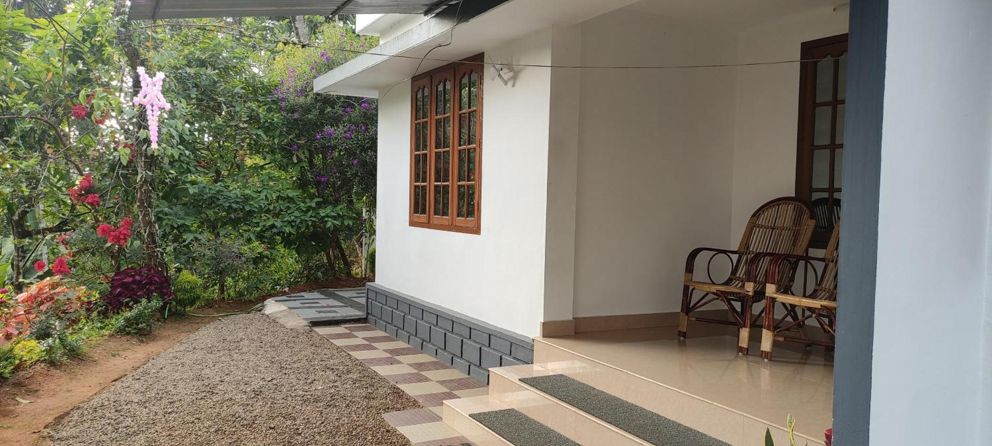 Farm stay Koonamparayil Munnar Anaviratty-family Only