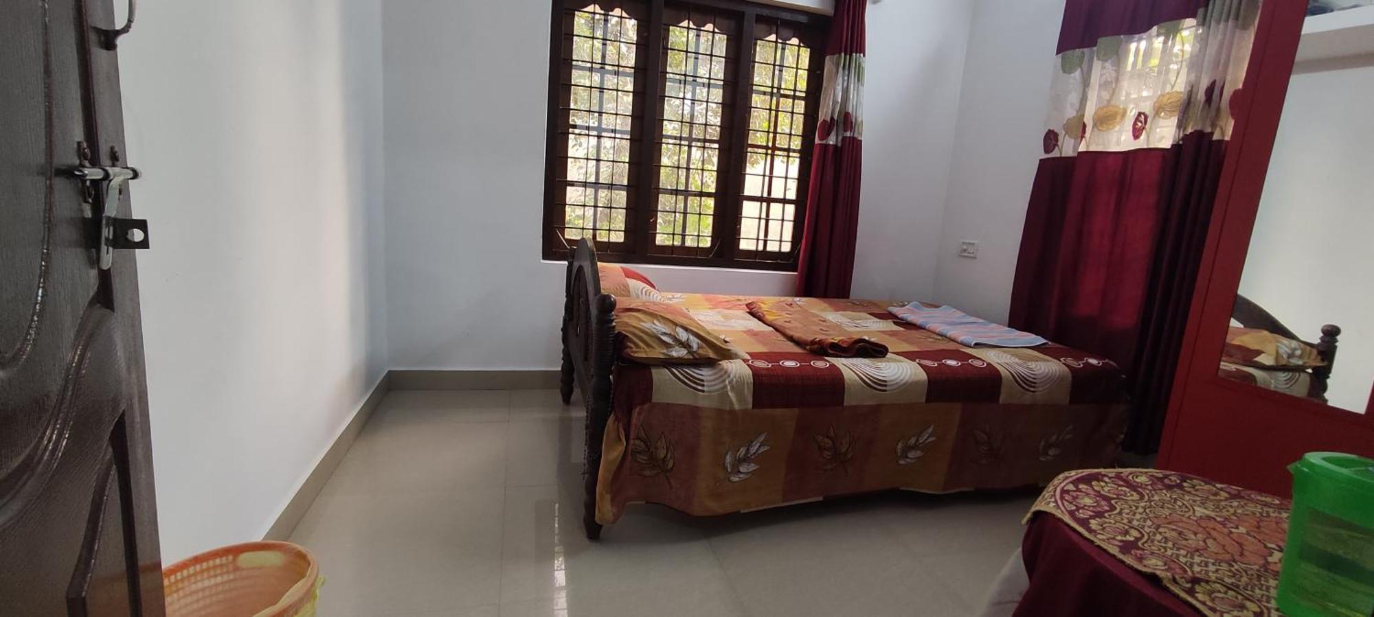 Koonamparayil Munnar Anaviratty-family Only * Anaviratty