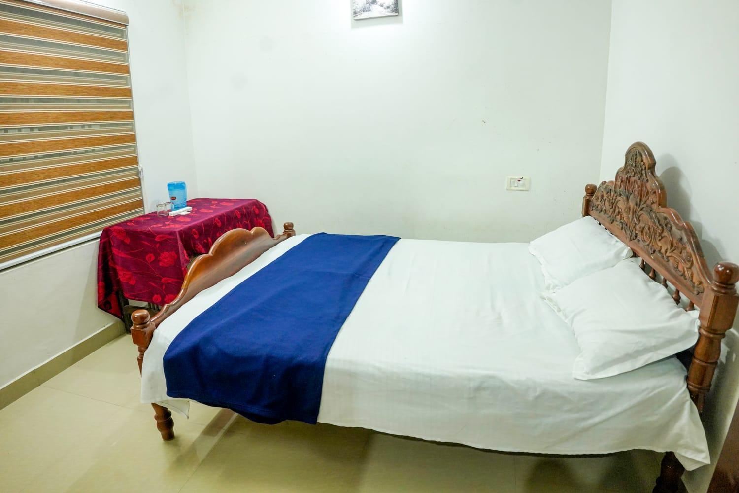 Farm stay Koonamparayil Munnar Anaviratty-family Only