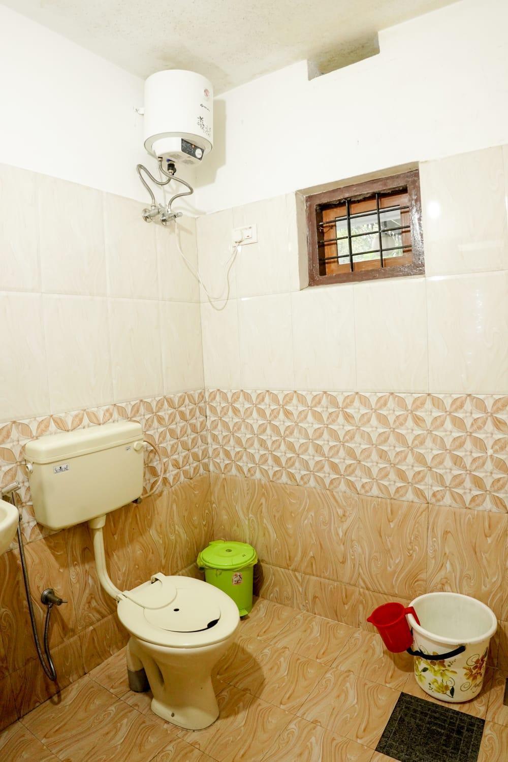 Farm stay Koonamparayil Munnar Anaviratty-family Only *