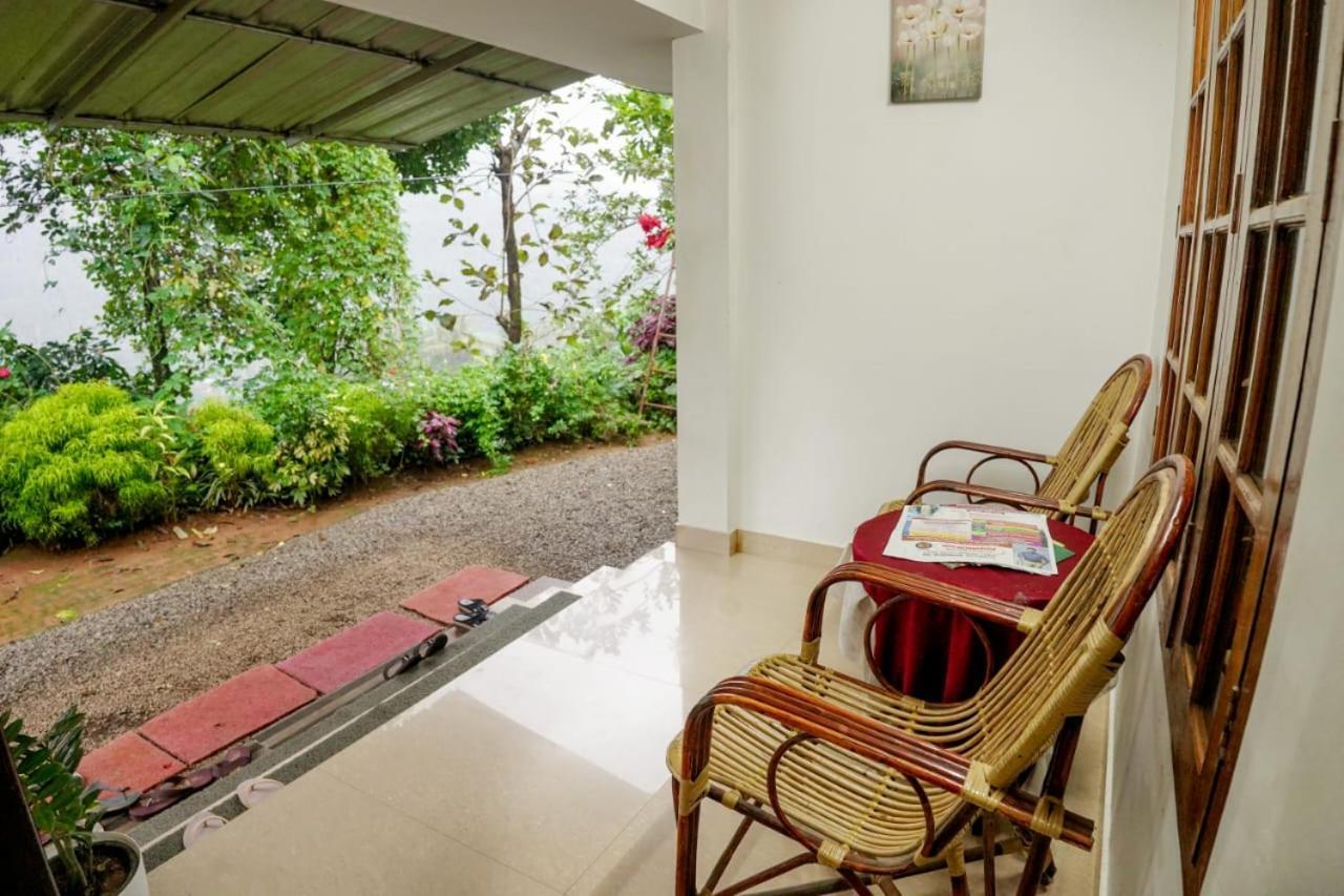 Farm stay Koonamparayil Munnar Anaviratty-family Only *
