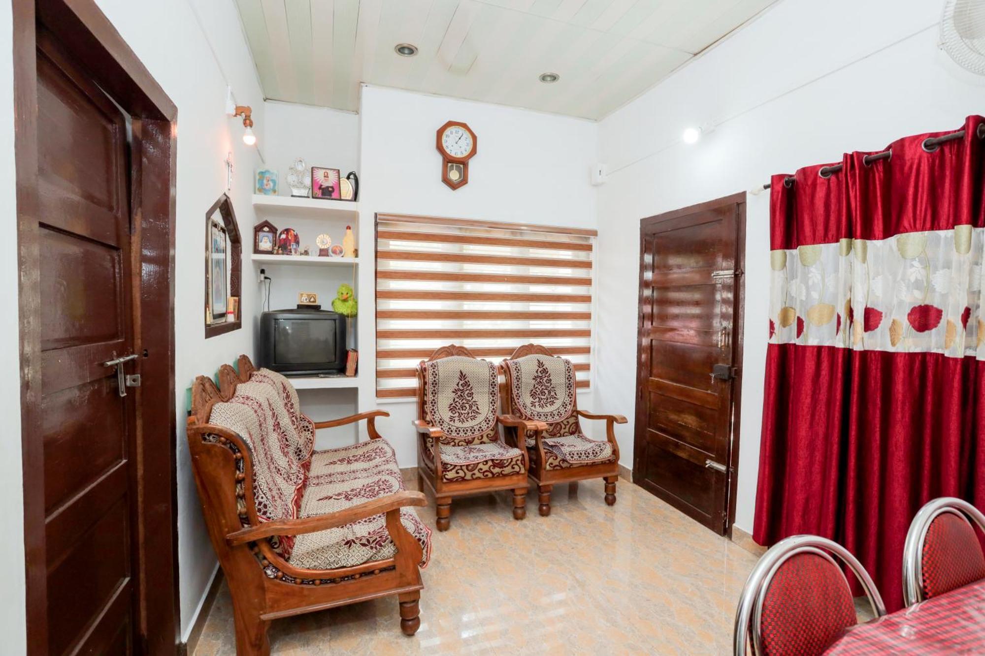 Koonamparayil Munnar Anaviratty-family Only Anaviratty